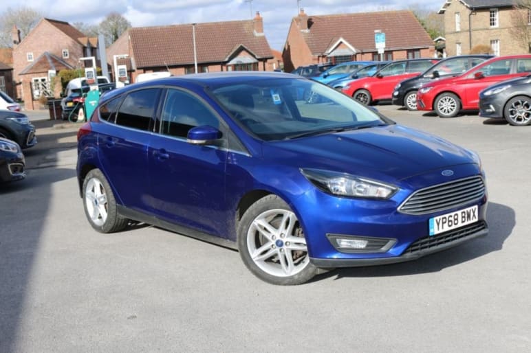 FORD FOCUS