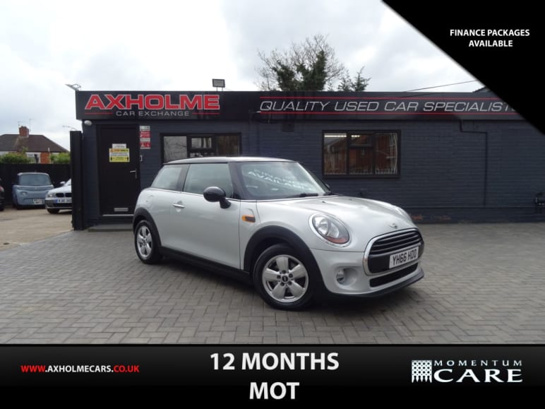 MINI HATCHBACK