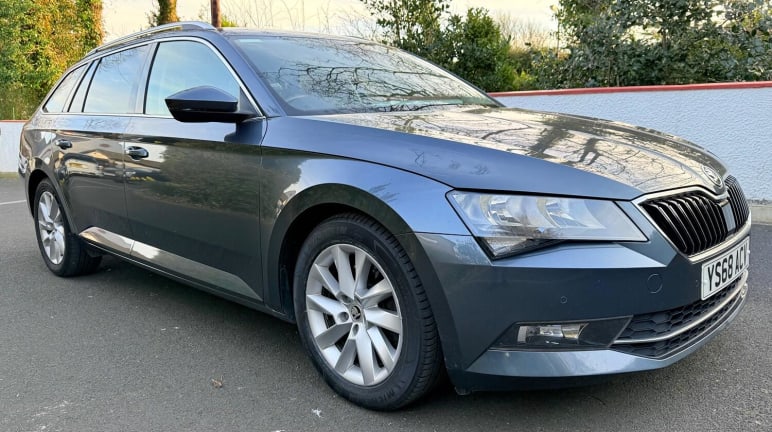 SKODA SUPERB