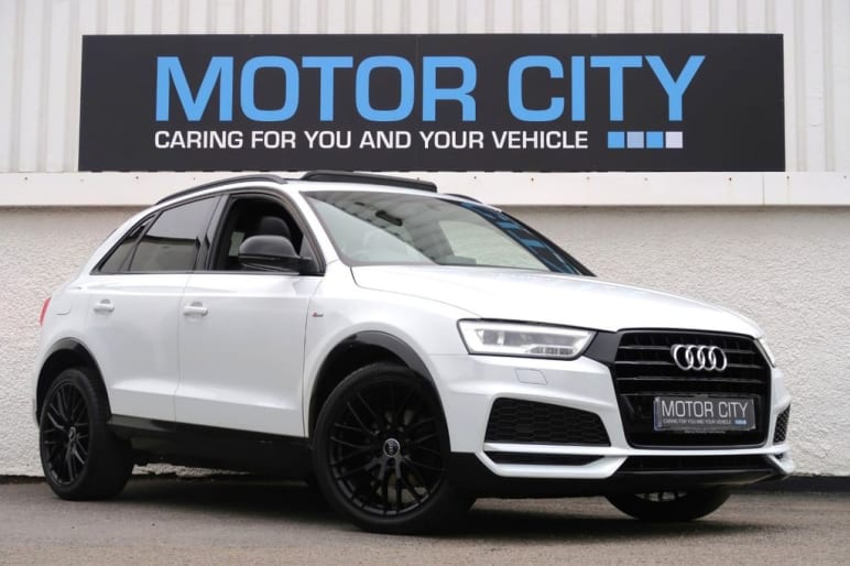 AUDI Q3