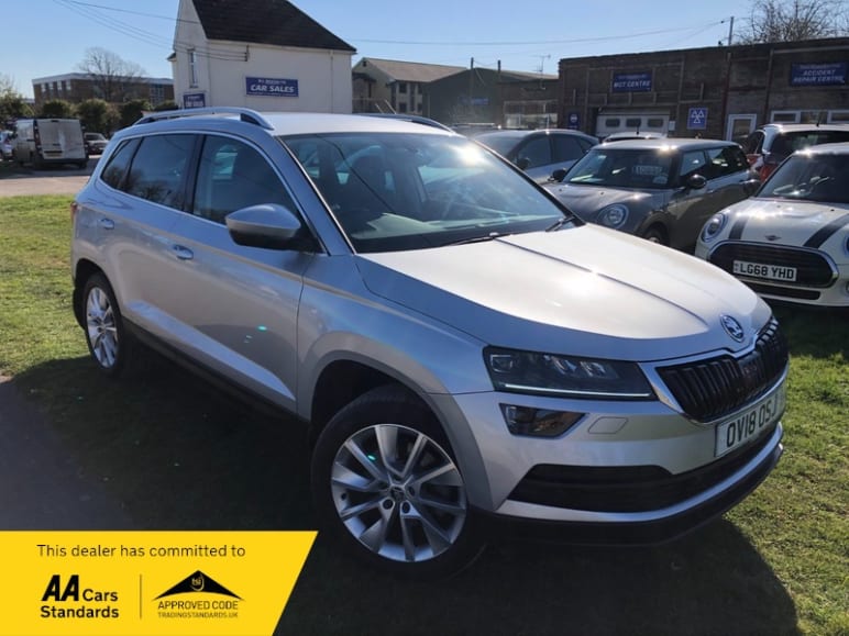 SKODA KAROQ