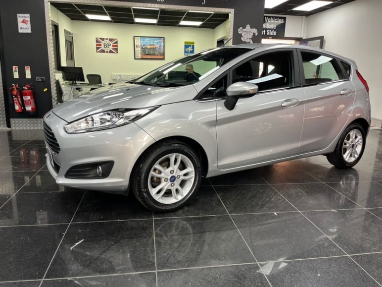 FORD FIESTA
