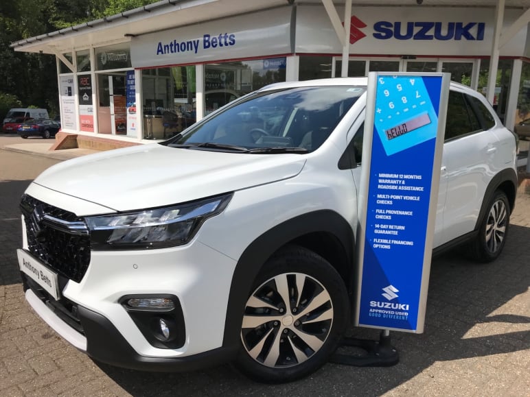 SUZUKI S-CROSS