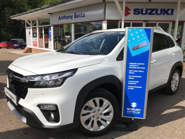 SUZUKI S-CROSS