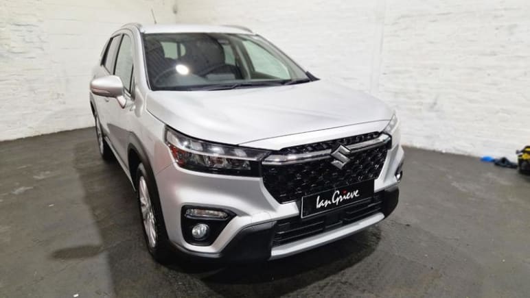 SUZUKI S-CROSS