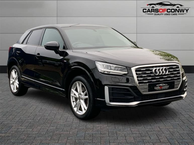 AUDI Q2