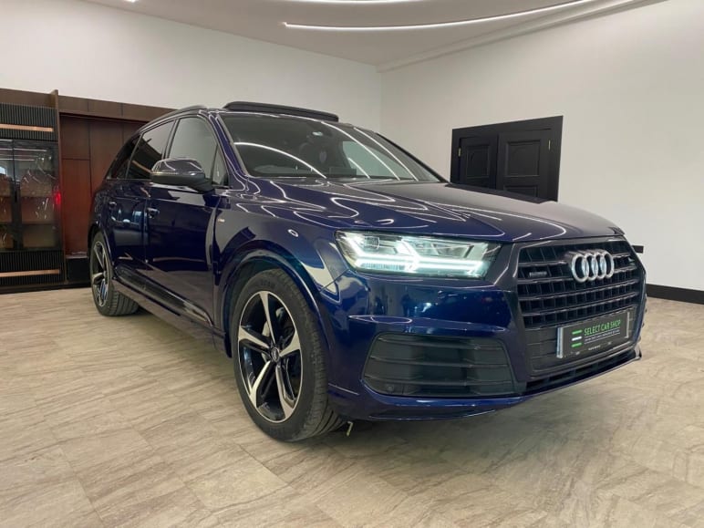 AUDI Q7