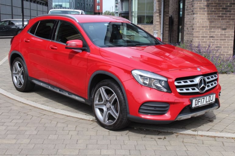 MERCEDES-BENZ GLA