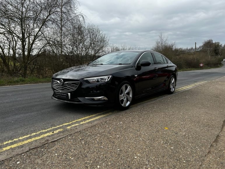 VAUXHALL INSIGNIA