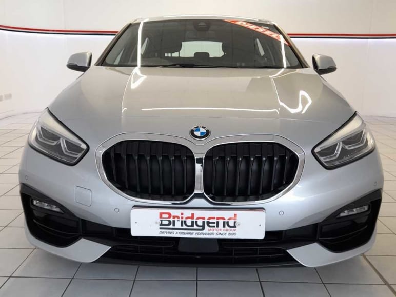 BMW 1 SERIES