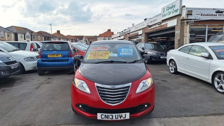 CHRYSLER YPSILON