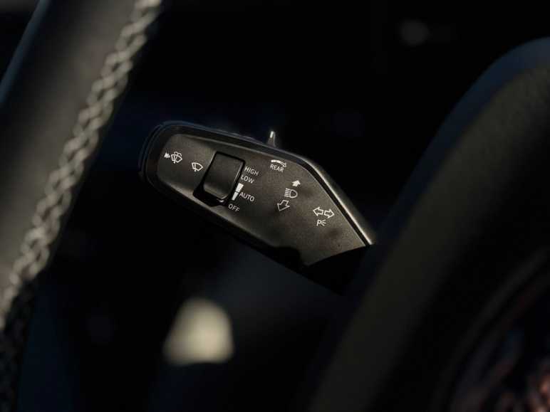 Extended Range 77kWh Premium Auto 5dr