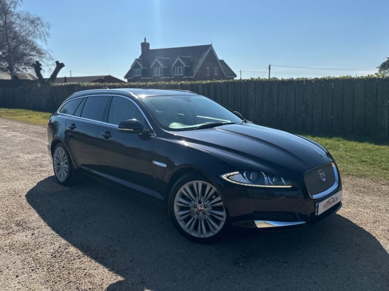 JAGUAR XF