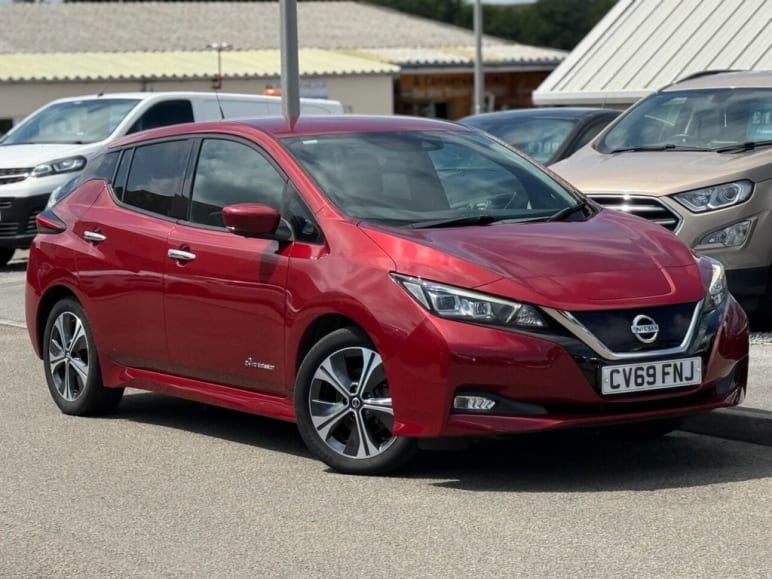 NISSAN LEAF