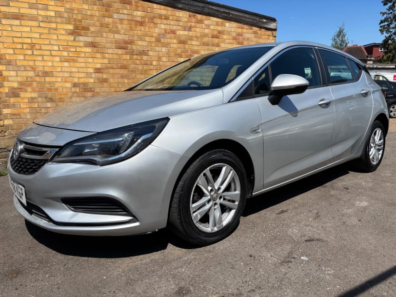 VAUXHALL ASTRA