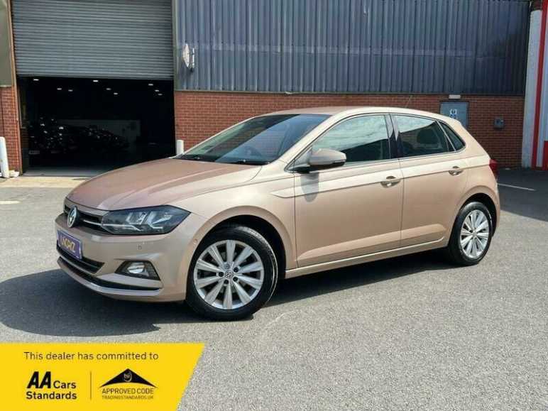 VOLKSWAGEN POLO