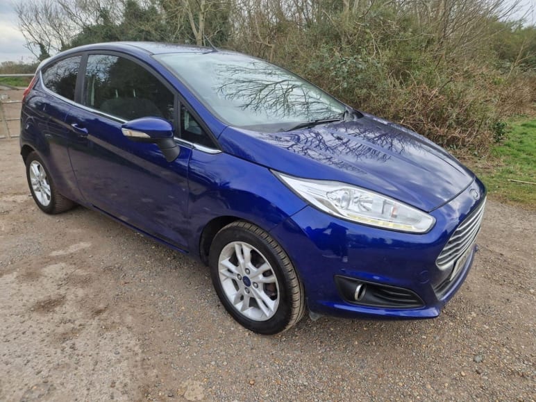 FORD FIESTA