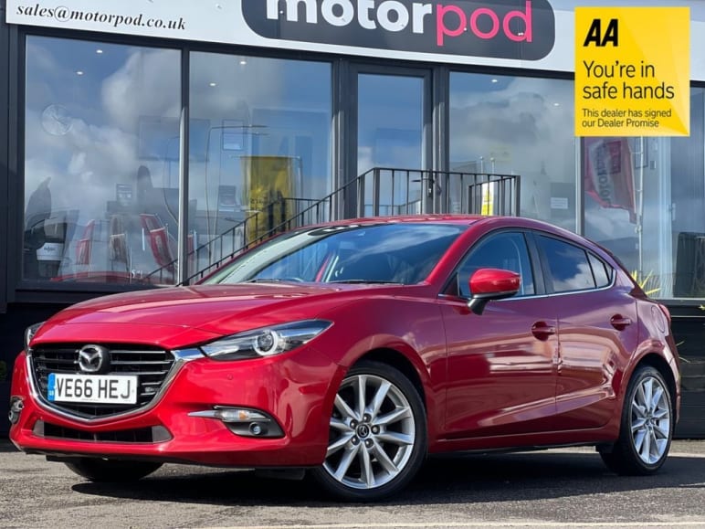 MAZDA 3