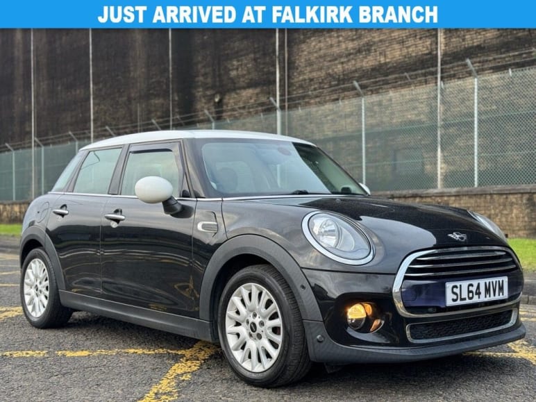 MINI HATCHBACK