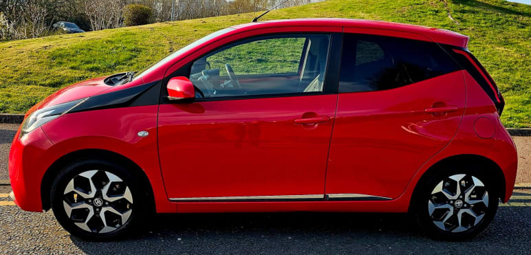 TOYOTA AYGO