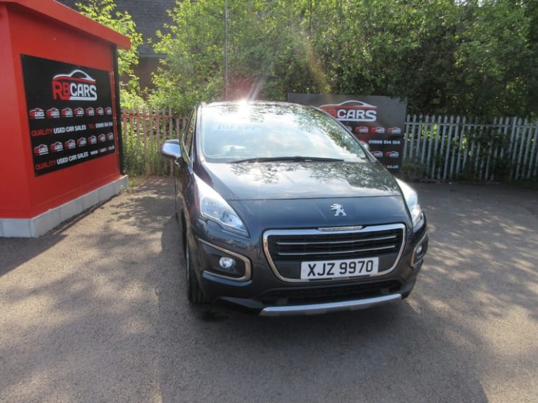 PEUGEOT 3008