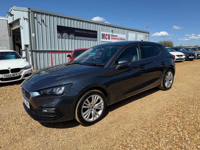 SEAT LEON