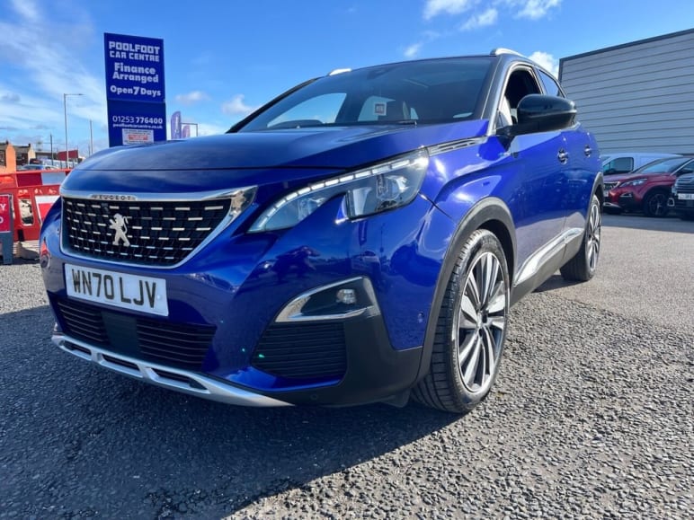 PEUGEOT 3008