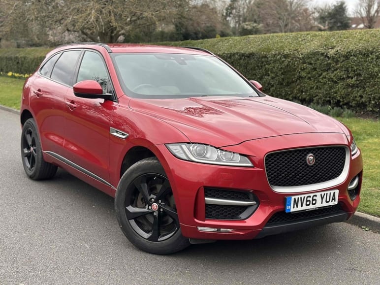 JAGUAR F-PACE