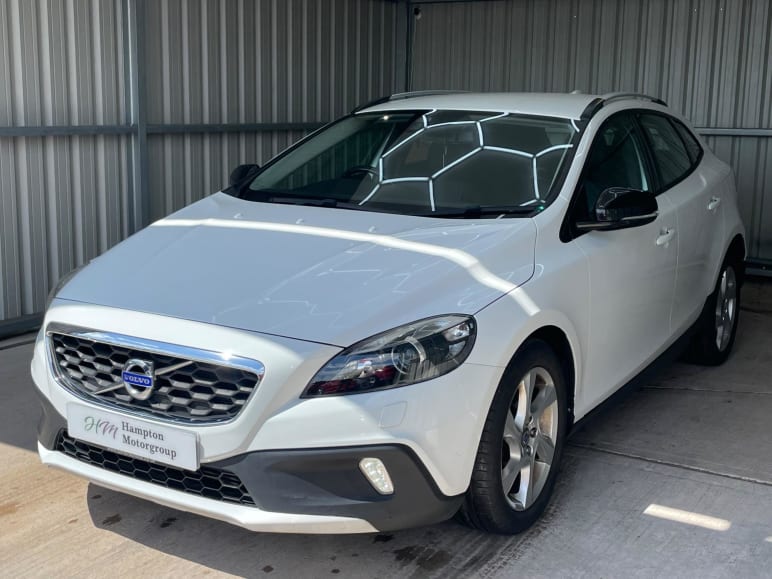 VOLVO V40