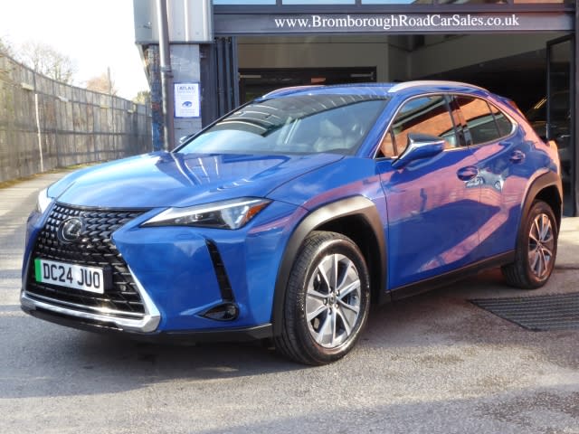 LEXUS UX