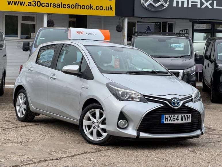 TOYOTA YARIS