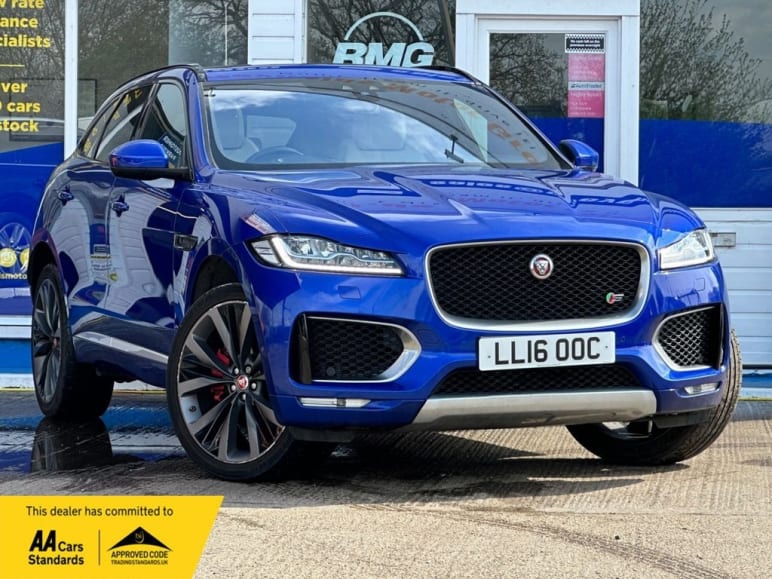 JAGUAR F-PACE