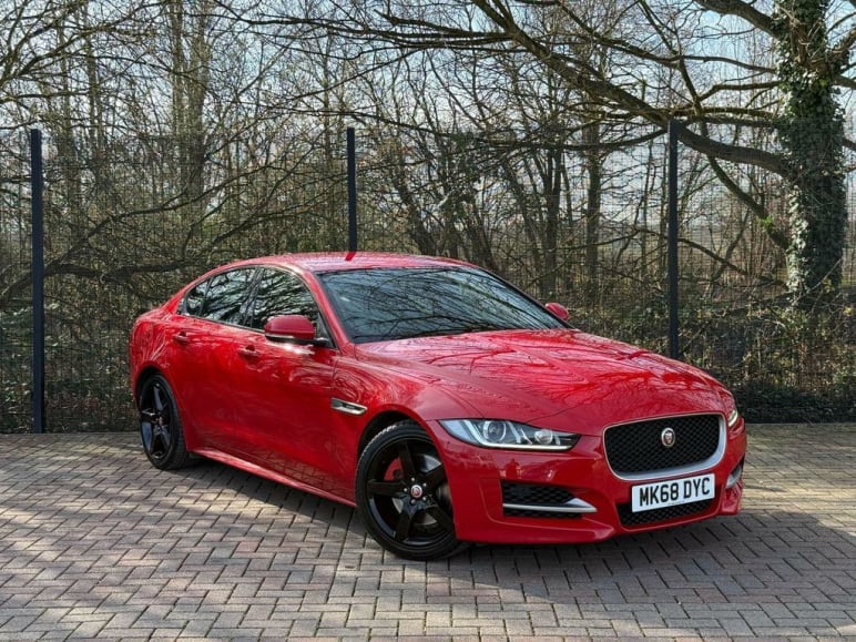 JAGUAR XE