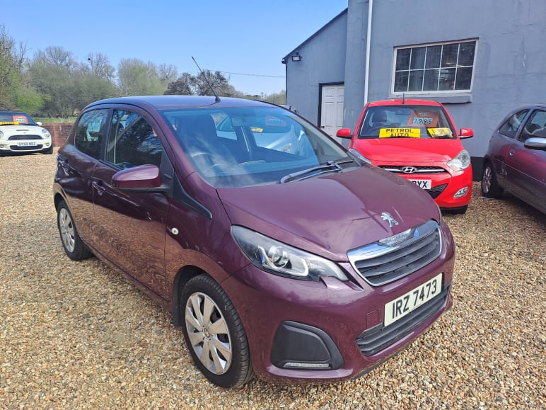 PEUGEOT 108