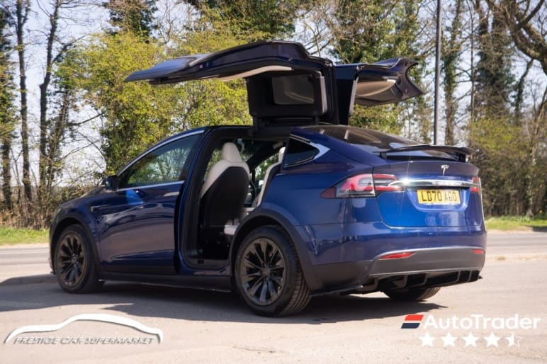 TESLA MODEL X