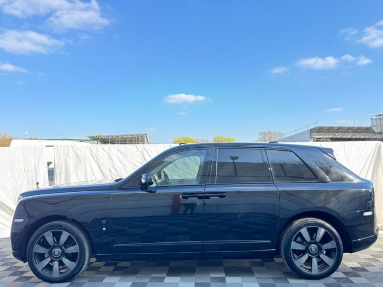 6.75 V12 SUV 5dr Petrol Auto 4WD Euro 6 (563 bhp)