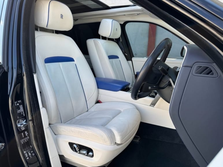6.75 V12 SUV 5dr Petrol Auto 4WD Euro 6 (563 bhp)
