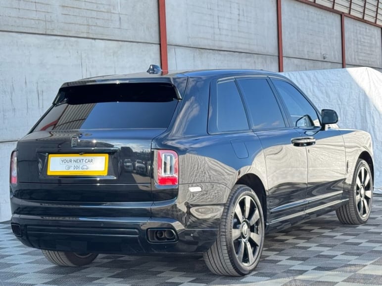 6.75 V12 SUV 5dr Petrol Auto 4WD Euro 6 (563 bhp)
