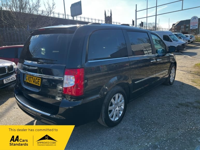 2.8 CRD Limited MPV 5dr Diesel Auto Euro 5 (178 bhp)
