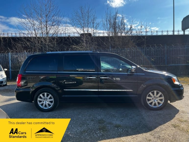 2.8 CRD Limited MPV 5dr Diesel Auto Euro 5 (178 bhp)