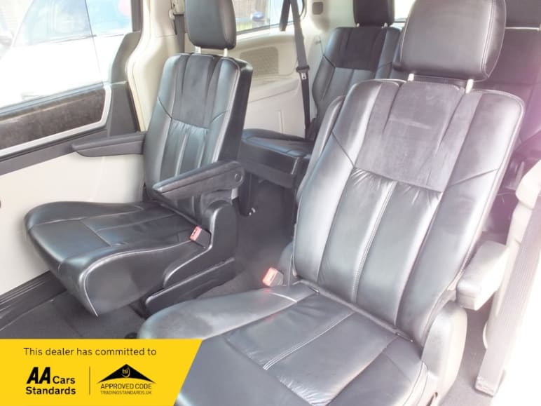 2.8 CRD Limited MPV 5dr Diesel Auto Euro 5 (178 bhp)