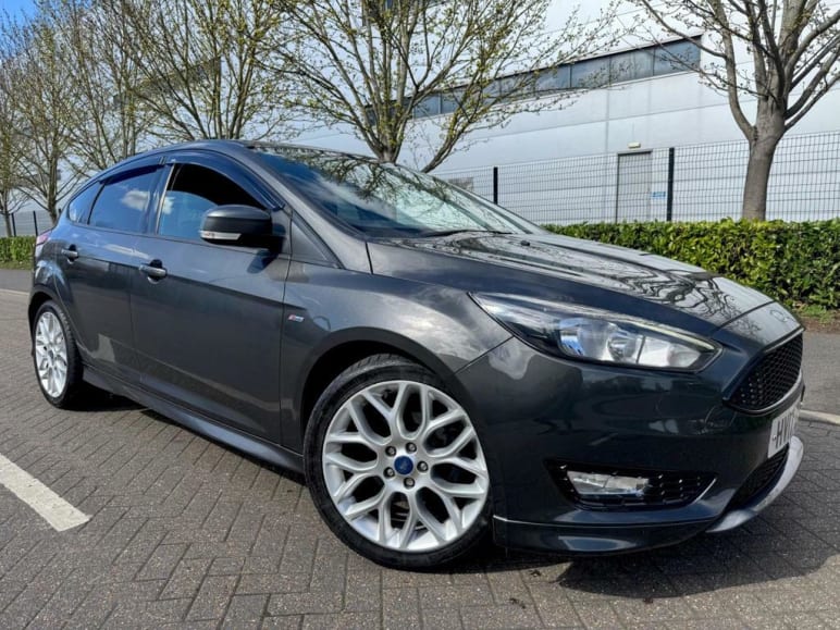 FORD FOCUS