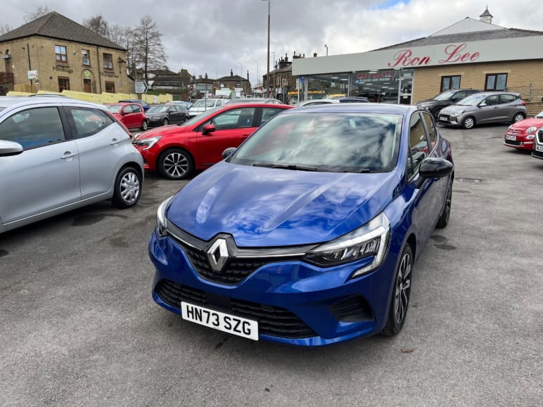 RENAULT CLIO