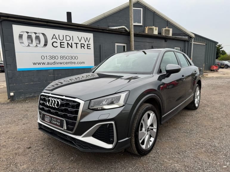 AUDI Q2