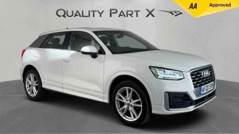 AUDI Q2