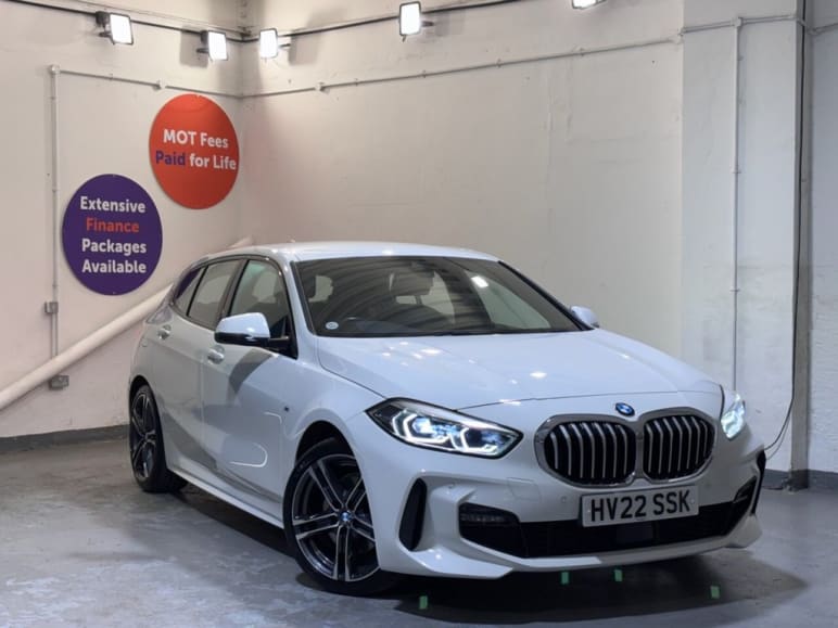 BMW 1 SERIES