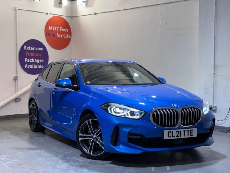 BMW 1 SERIES
