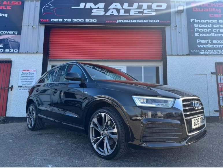 AUDI Q3
