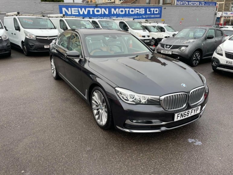 BMW 7 SERIES