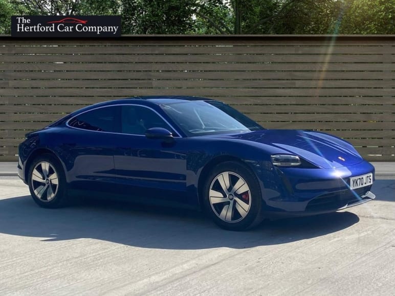 PORSCHE TAYCAN